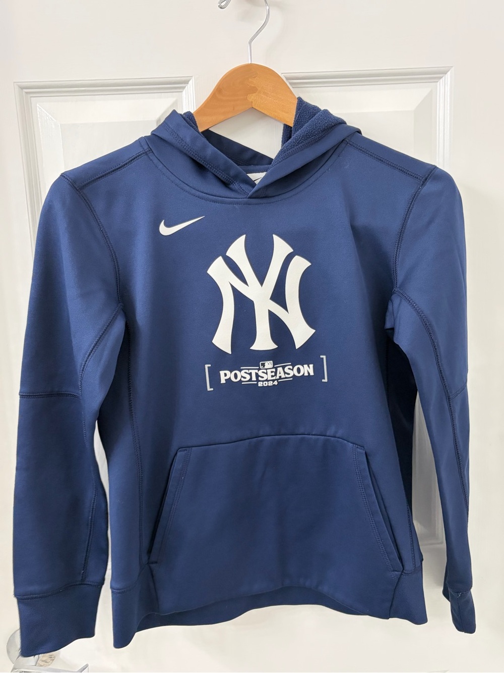 Nike NY Yankees Navy Collectors Sweatshirt•boys•kids•2024 postseason•med 10-12